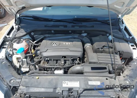 2017 Volkswagen Jetta Gli z USA, uszkodzony, nr VIN 3VW4T7AJ4HM285574